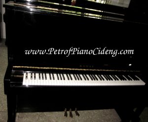 Piano Kawai BL31